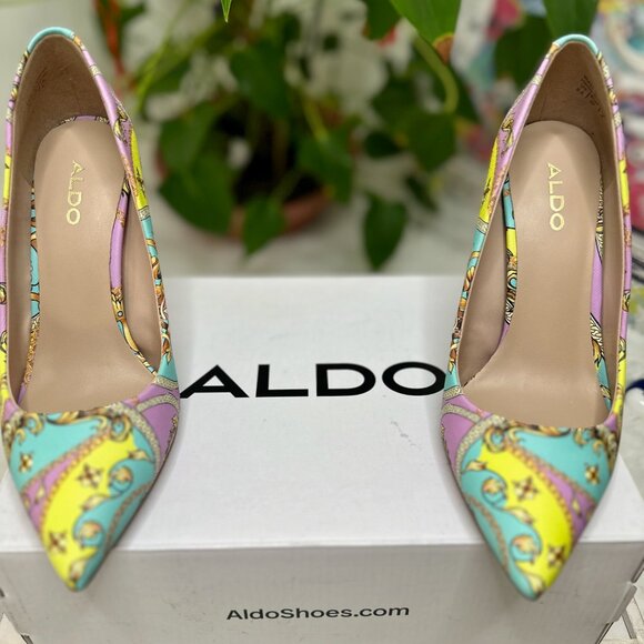 💛 ALDO Multicolor Patterned Pointed Toe Heels 💛 - Picture 8 of 8